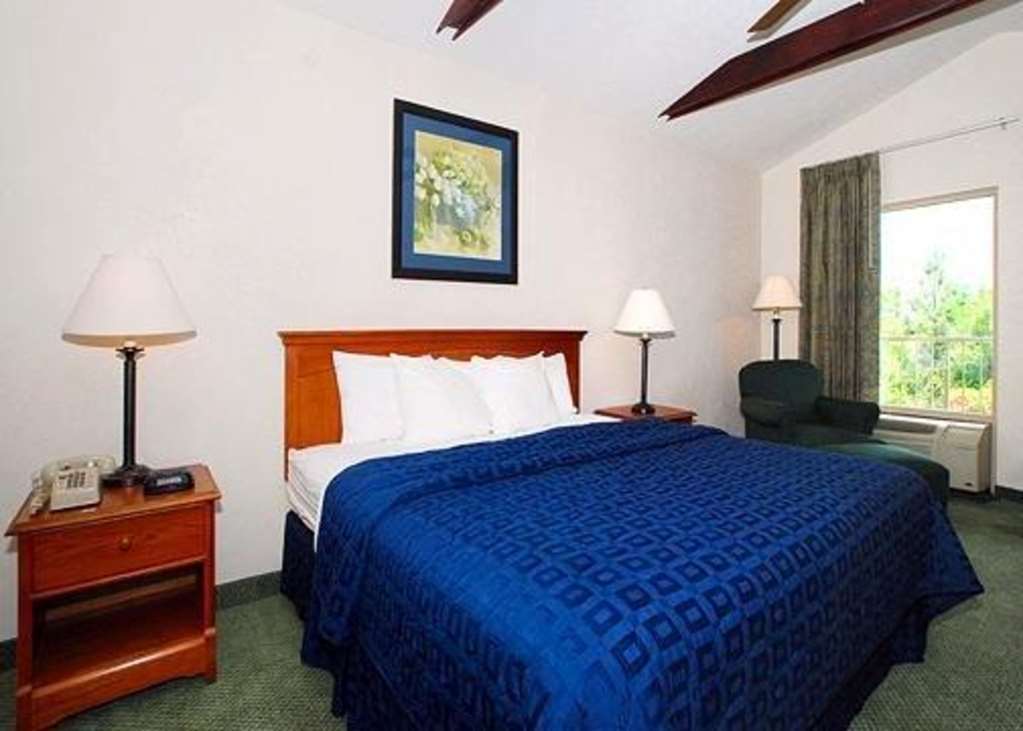 Quality Inn Summerville Room photo