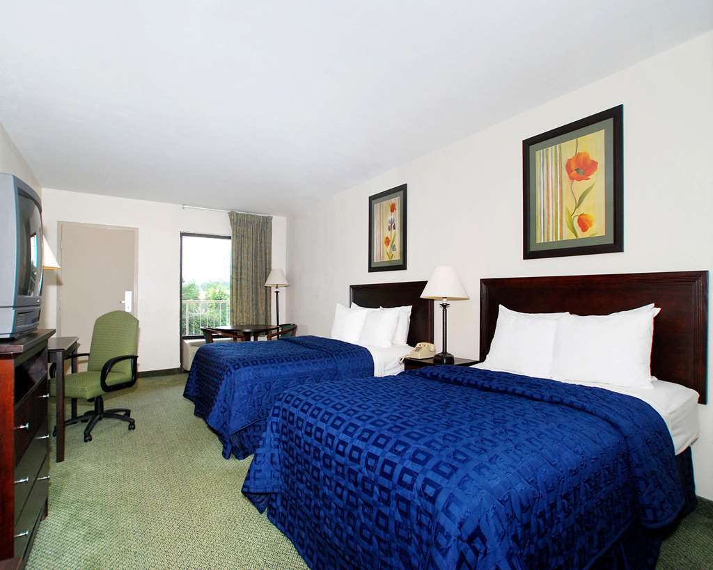 Quality Inn Summerville Room photo